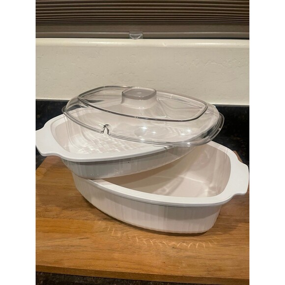RARE Rubbermaid 4 Qt Oval Roaster Microwave Cookware - Picture 6 of 9